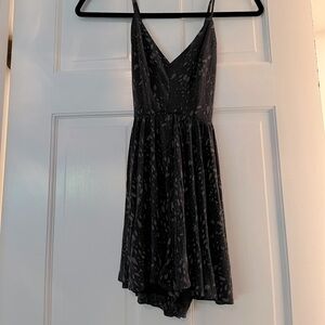 UO Romper better suited towards short girls since it’s a bit short in the back